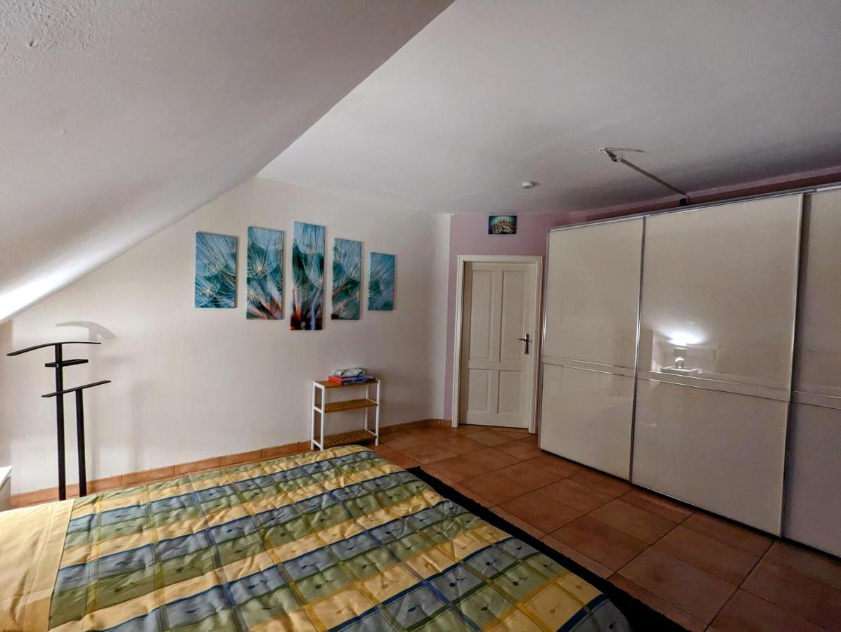 Grosse Schoenheit Mit Panoramablick Euskirchen Extérieur photo